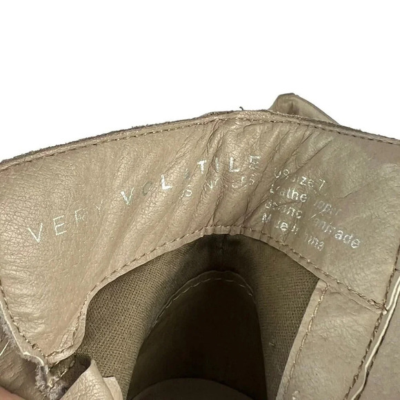 Very Volatile Suede Leather Zip Boots Womens US Size 7 Tassels 3.5" Heel Beige - Picture 8 of 9
